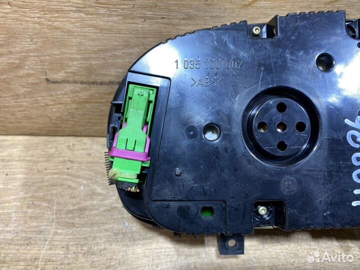 Панель приборов Volkswagen Golf 4 бензин 112286