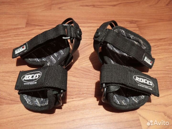 Защита запястий рук Roces