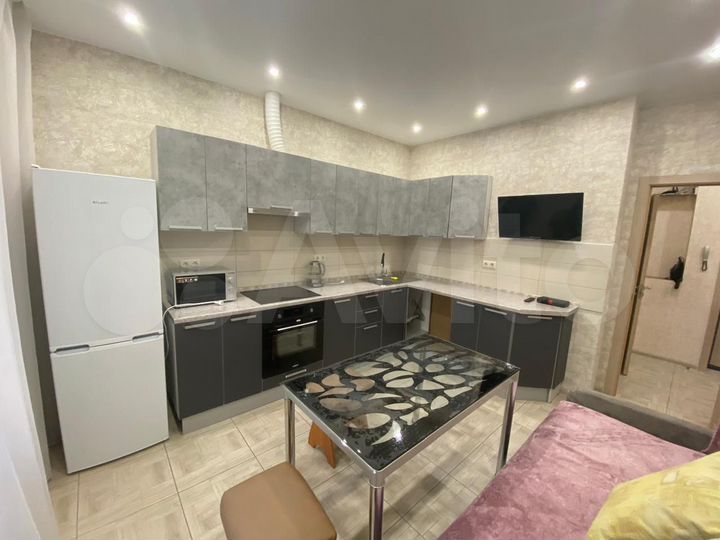 1-к. квартира, 45 м², 8/17 эт.