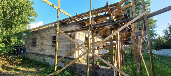 Дом 13 м² на участке 30 сот.