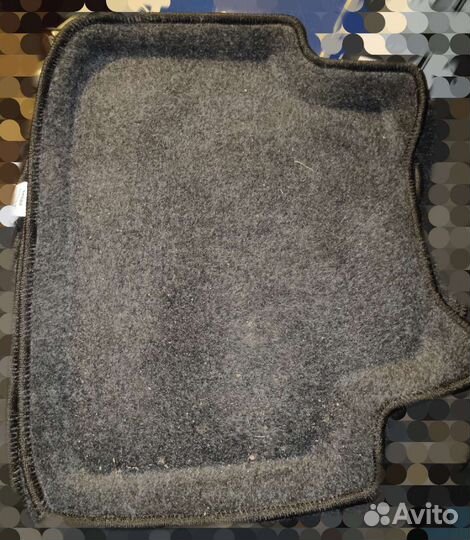 Автомобильные коврики Ford Focus и Skoda Octavia