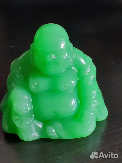 Статуэтка будды