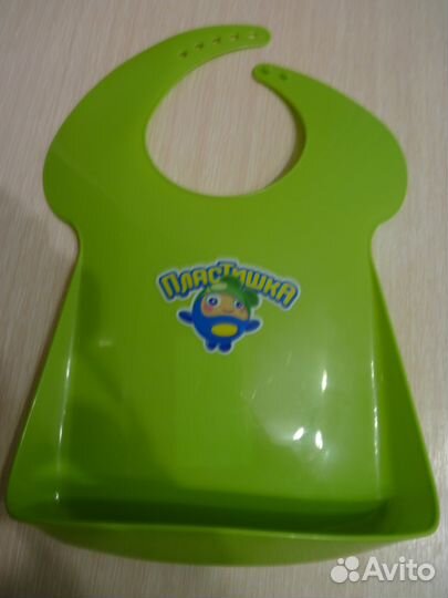 Нагрудник для кормления