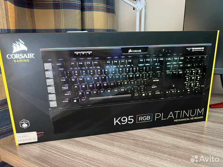 Клавиатура Corsair K95 RGB platinum