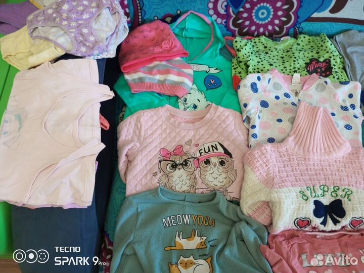 Продам пакет вещей на девочку 5-6 лет