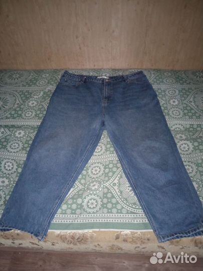 Джинсы женские, ни разу не одевались. Торг