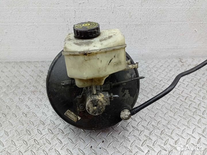 Вакуум тормозной Mercedes Sprinter W906 9064300308