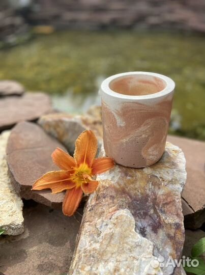 Кашпо из бетона. Органайзер из бетона