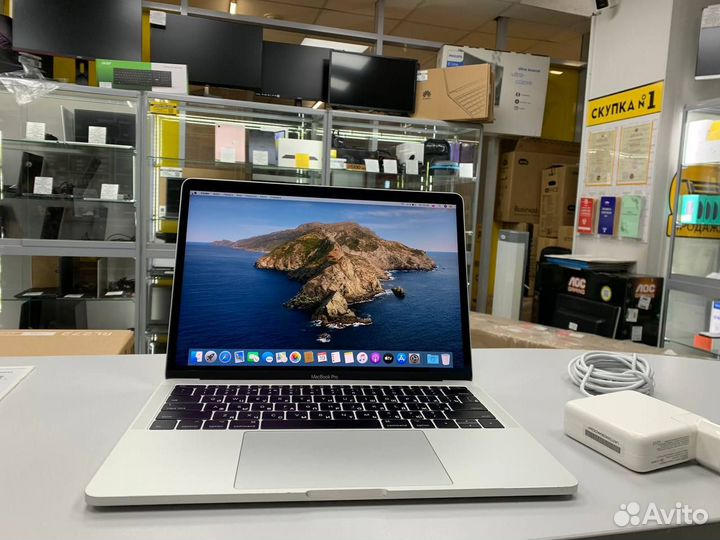 Apple MacBook Pro A1708 2017г. Core i5/ Retina