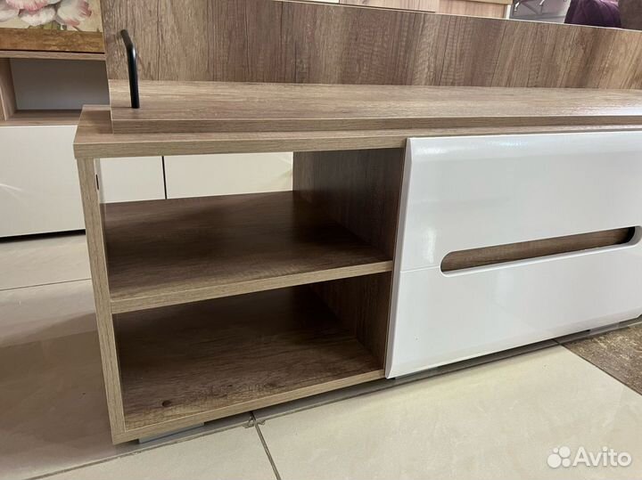 Тумба под тв