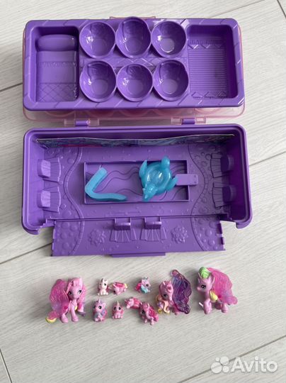 Hatchimals семья единорогов набор с домиком