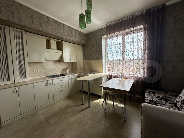 1-к. квартира, 40 м², 3/3 эт.