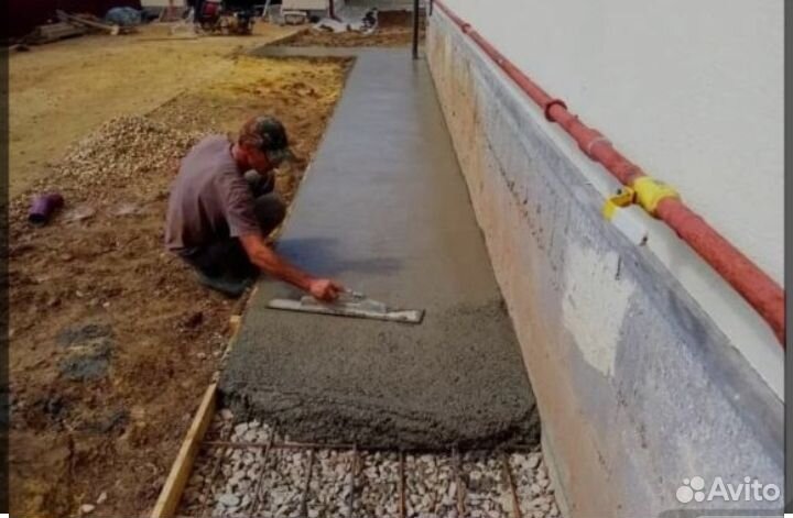 Бригада строителей