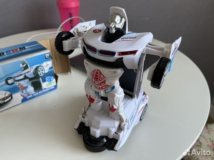 Машина робот bmw i8