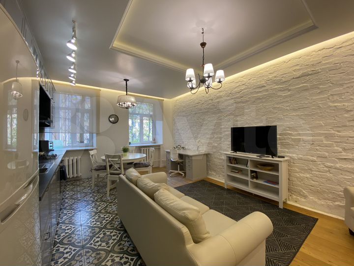 2-к. квартира, 78 м², 2/4 эт.