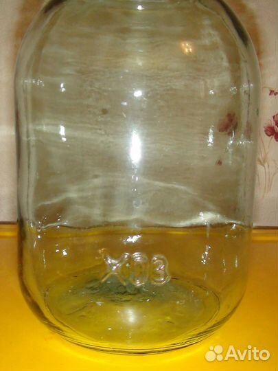 Крынка стеклянная старинная. Кувшин. Крынка молочн