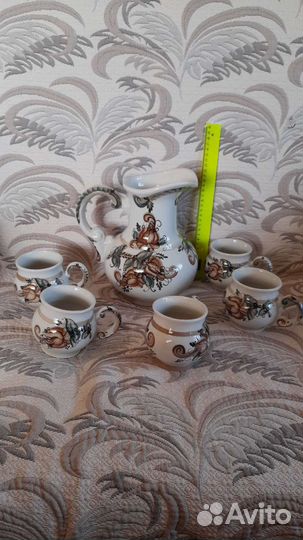 Глиняный кувшин большой