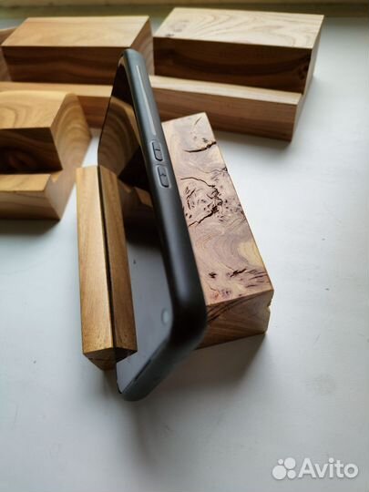 Подставка для телефона и планшета