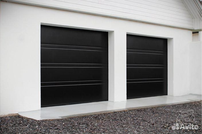 Промышленные ворота. 2.6*2.2 цвет 8014