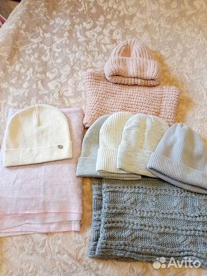 Шапки женские пакетом