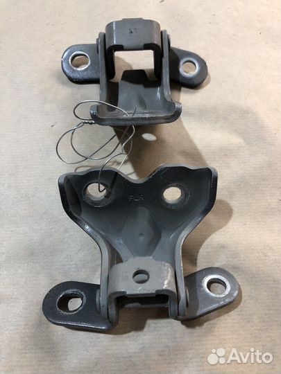 Петли двери (передней правой) Hyundai Solaris, RB