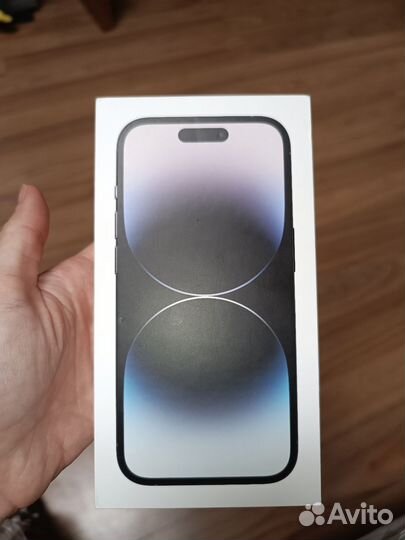 Коробка на iPhone 14 pro