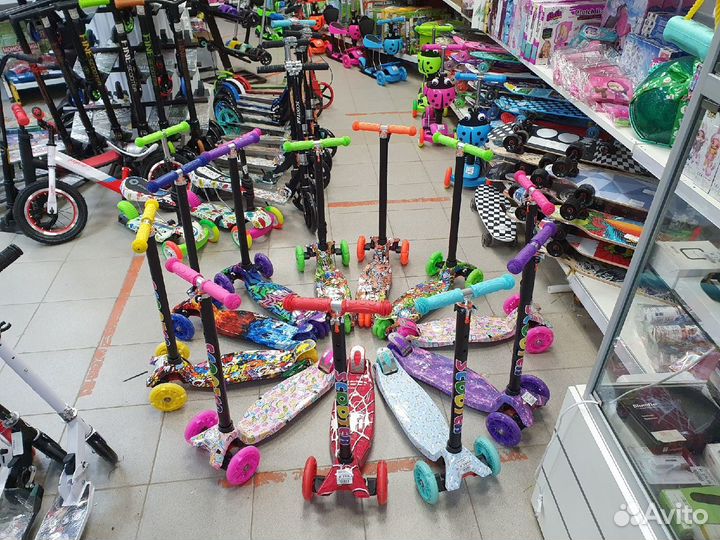 Самокат детский трехколесный