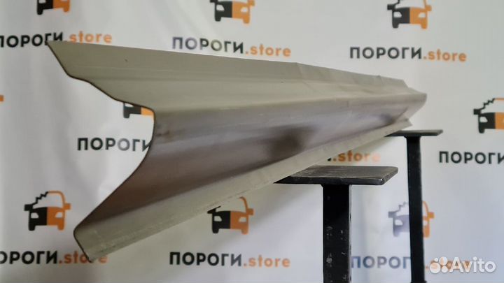 Ремонтный порог правый Ford Kuga
