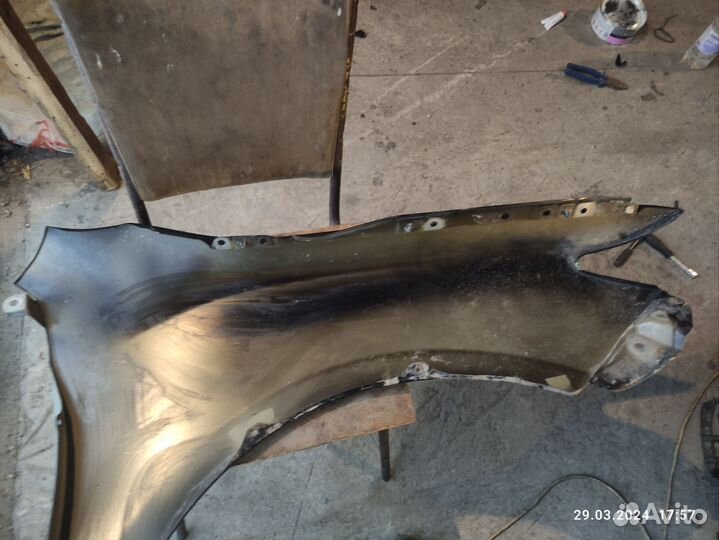 Крыло переднее левое toyota camry 55