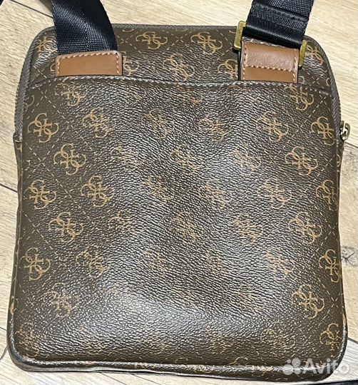 Сумка через плечо guess