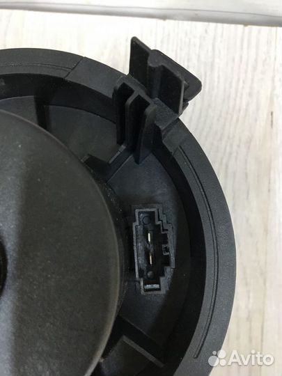 Вентилятор мотор печки отопителя Nissan terrano D1