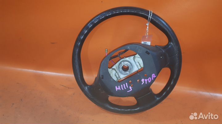 Руль на Daihatsu Storia M111S