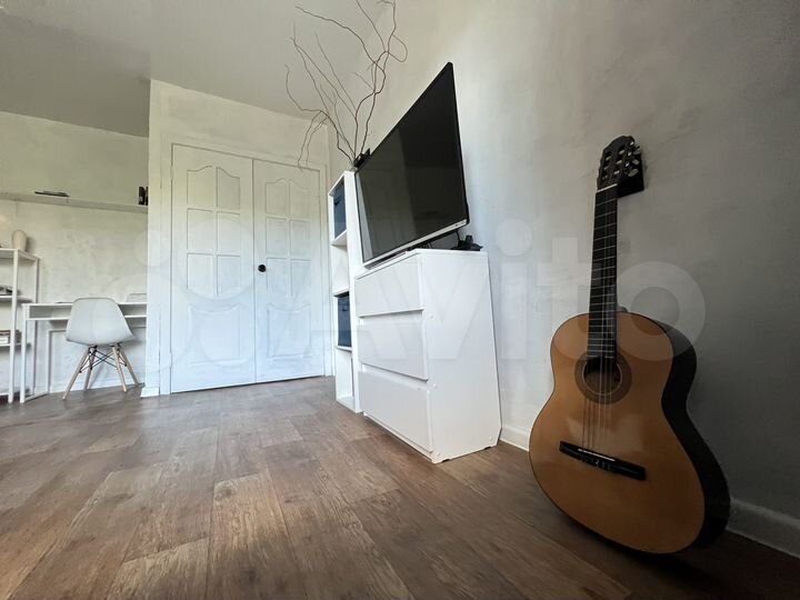 2-к. квартира, 43 м², 3/9 эт.