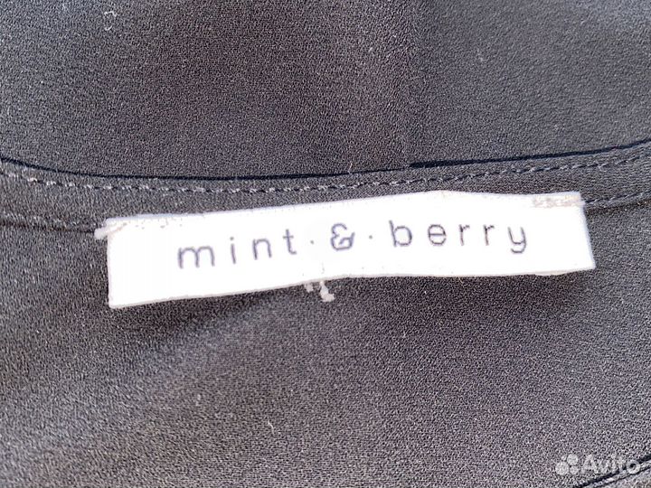 Чёрная блузка рукав плиссе M 46 Mint&Berry