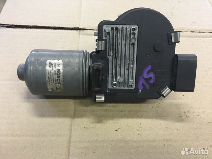 Мотор стеклоочистителя VW Sharan 2001-2010