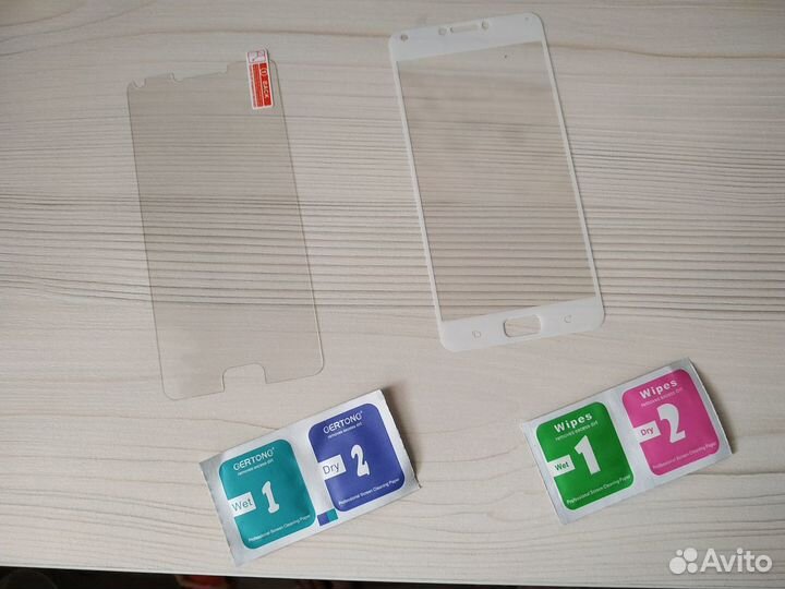 Защитное стекло на asus Zenfone4 Max ZC554KL