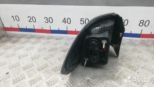 Фонарь задний правый ford S-MAX (GDN02MY01)