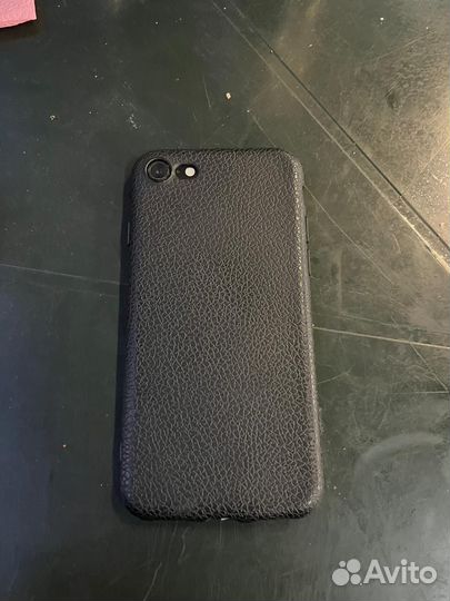 Телефон iPhone 7 32GB