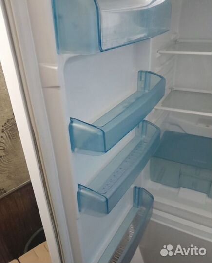 Холодильник бу beko