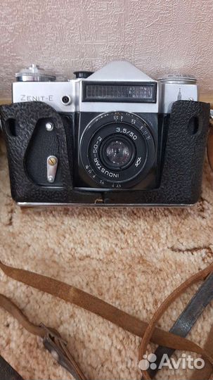 Плёночный фотоаппарат Зенит Е