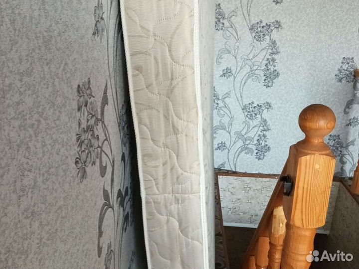 Матрас 160х200 бу