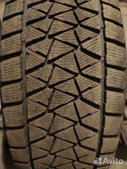 Bridgestone Blizzak DM-V2 265/65 R17 112R