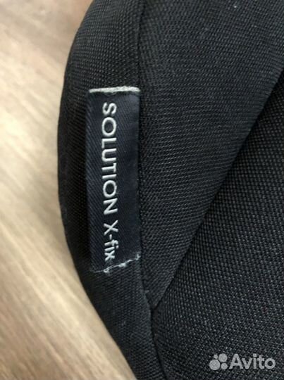 Автокресло cybex solution x-fix черный