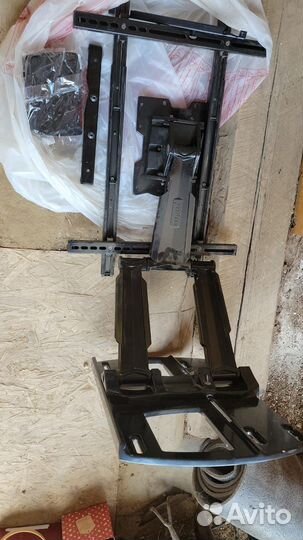 Кронштейн для телевизора поворотный