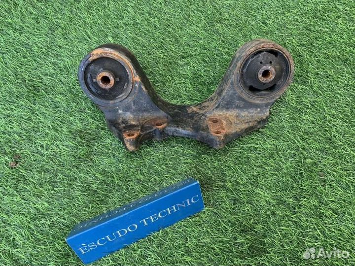 Подушка заднего редуктора передняя Suzuki