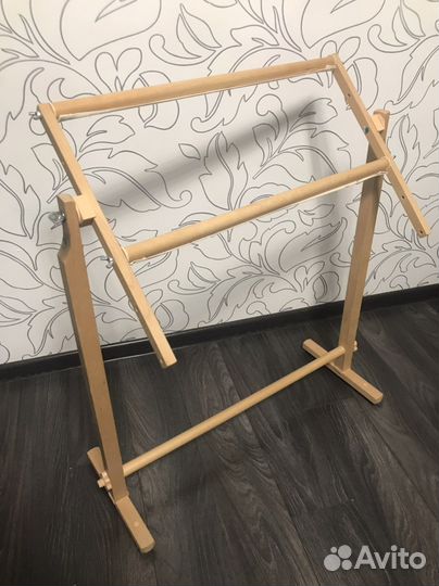 Станок для вышивания (пяльцы напольные)