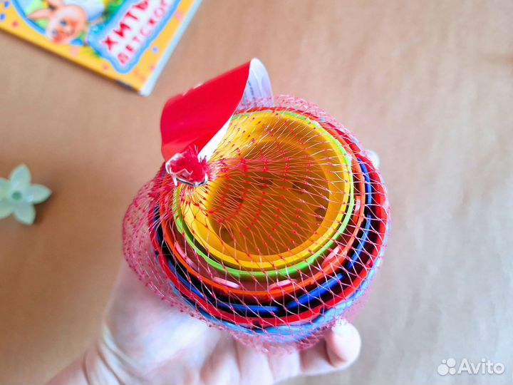 Развивающие игрушки новые от 1 года