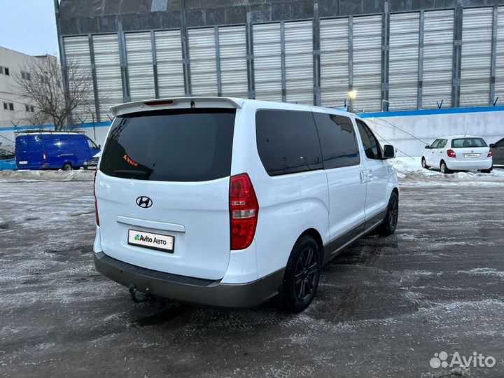 Hyundai Grand Starex 2.5 AT, 2009, 320 000 км