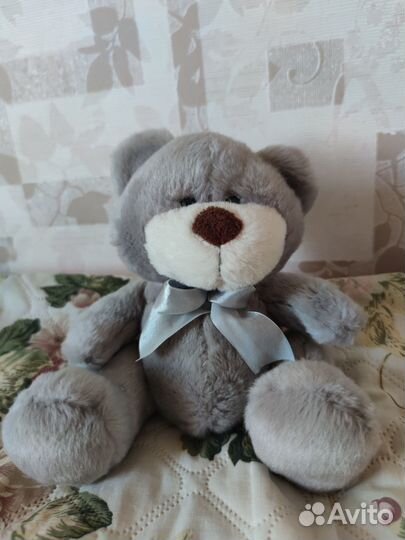 Плюшевый медведь