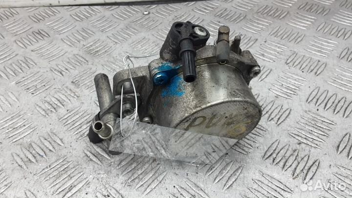 Насос вакуумный Opel Astra J